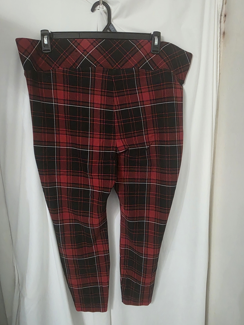 Torrid Red Plaid Pixie Pants Sz 3